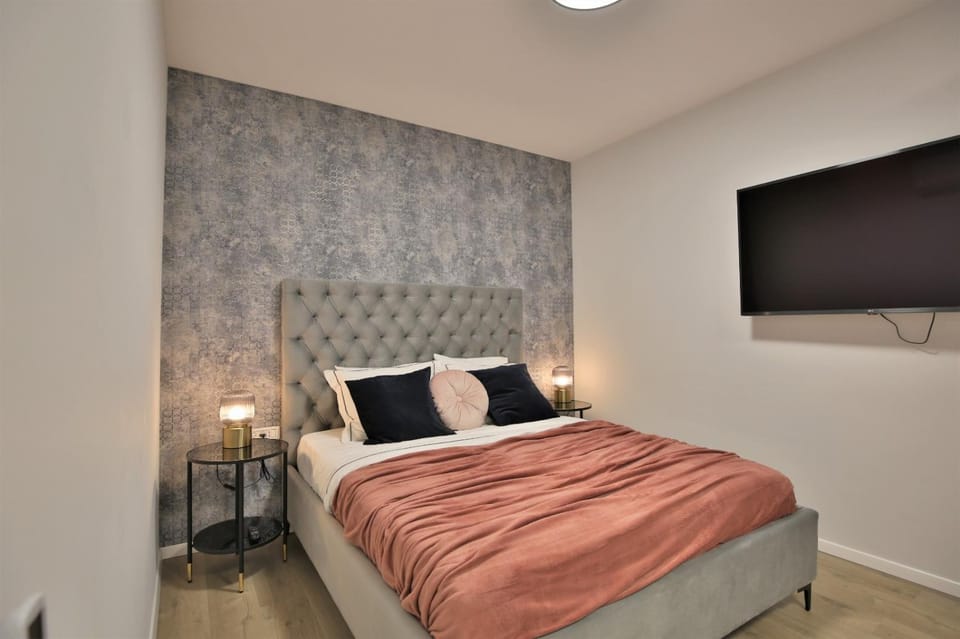 Bed, TV and multimedia