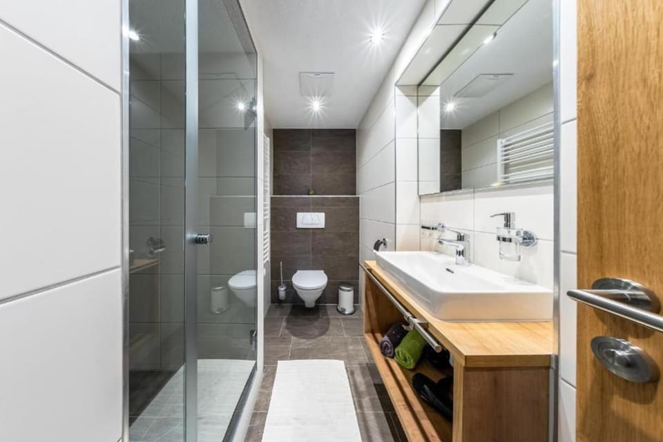 Bathroom, Living room