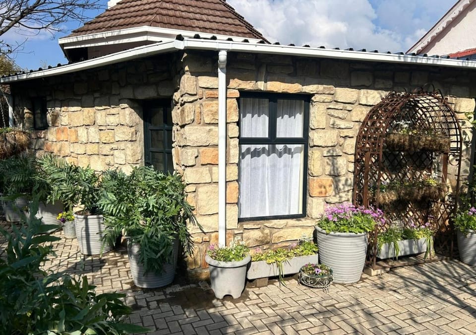 Property building, Garden, Garden view