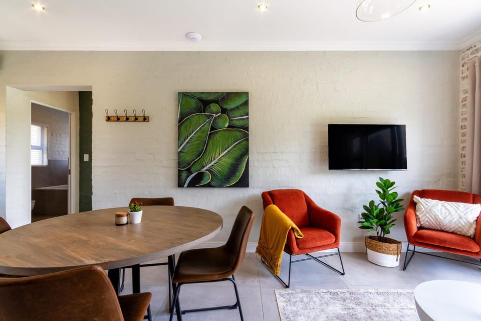 Alimama Spaces The Chelsea's Cote de Val Apartment in Gauteng
