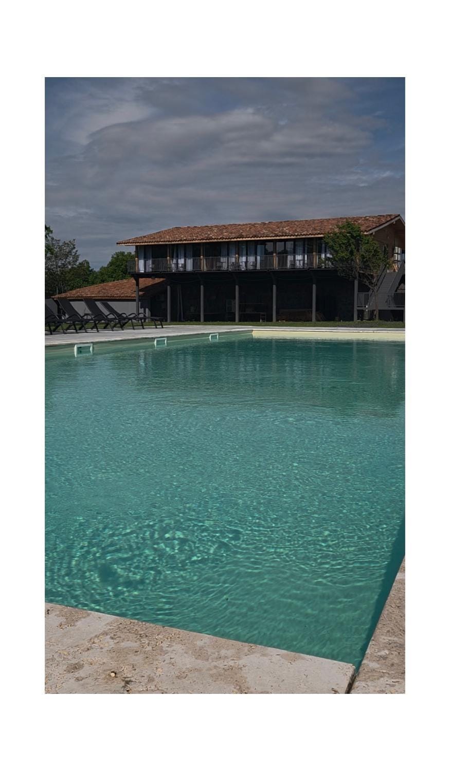 Property building, Day, Pool view, Swimming pool