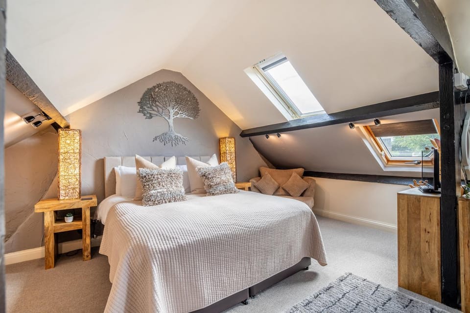 Bed, Bedroom