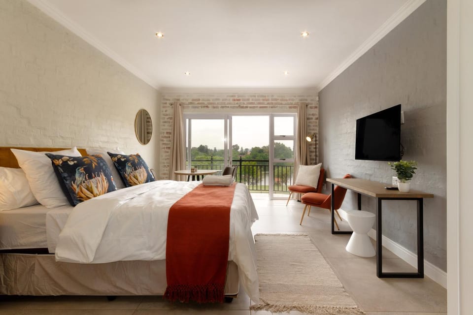 Alimama Spaces The Chelsea's Cote de Val studio Apartment in Gauteng