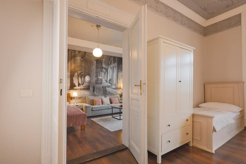 Bed, Bedroom, wardrobe