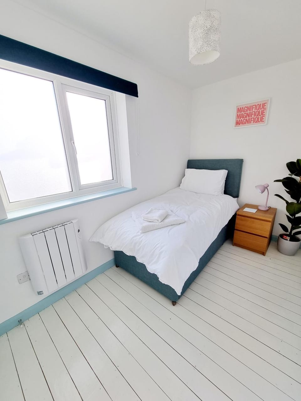 Visit Seaford Apartment - 4 Bedrooms Apartment in Seaford