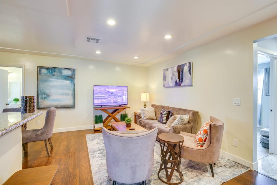 1 Mi to Gaylord Resort and Bayfront Updated Duplex House in National City