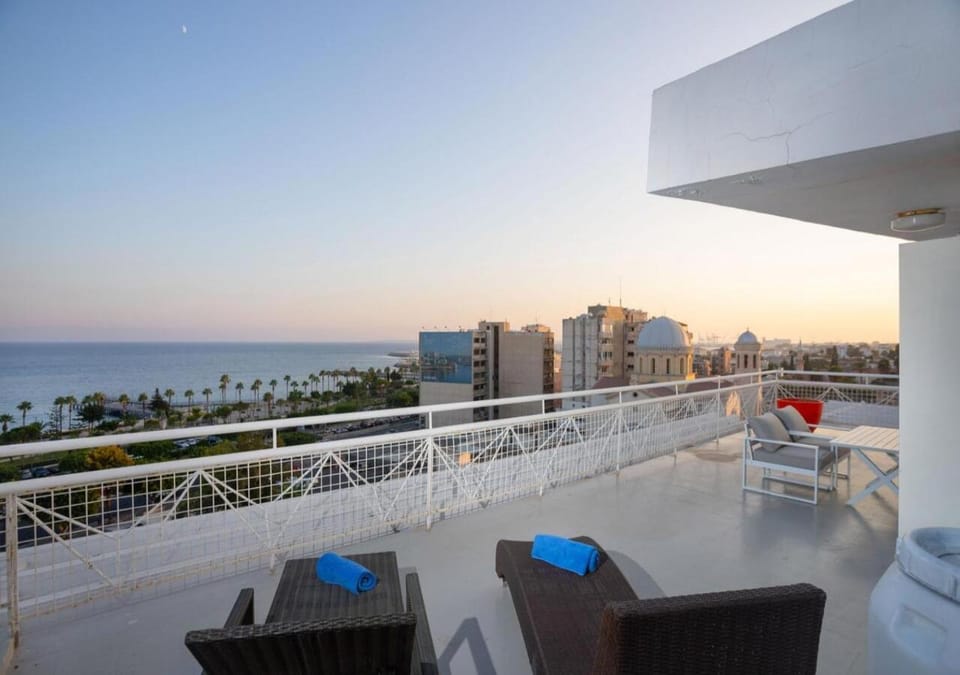 View (from property/room), Balcony/Terrace, Sea view