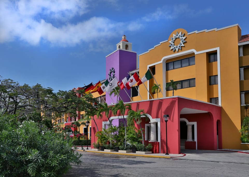 Property building, Facade/entrance
