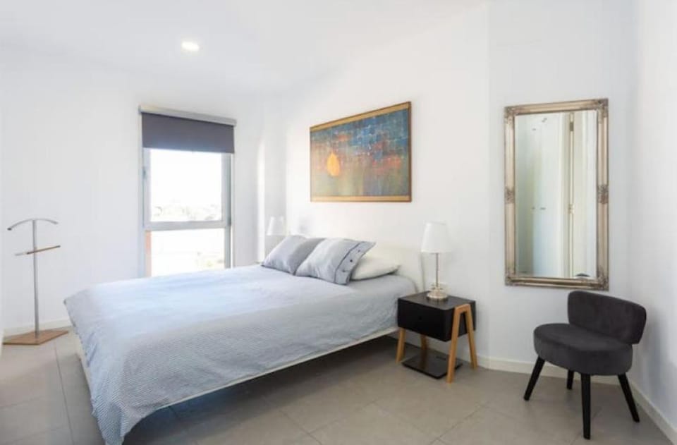 Modern seafront flat with a private garage Apartment in Abona