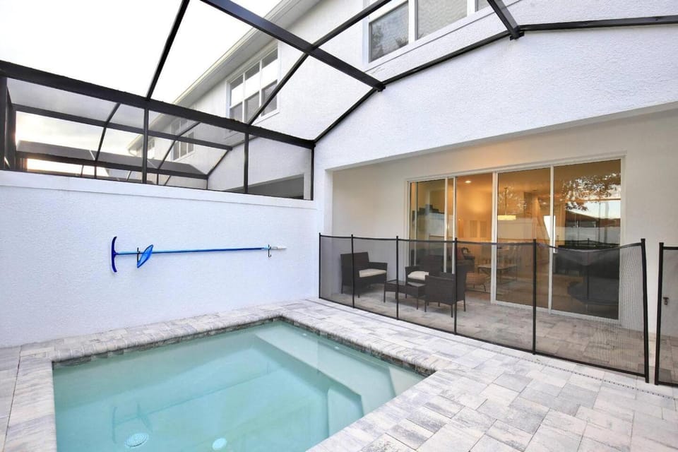 Great 4 bedroom townhouse in lux resort Hidden Forest, with private pool! House in Four Corners