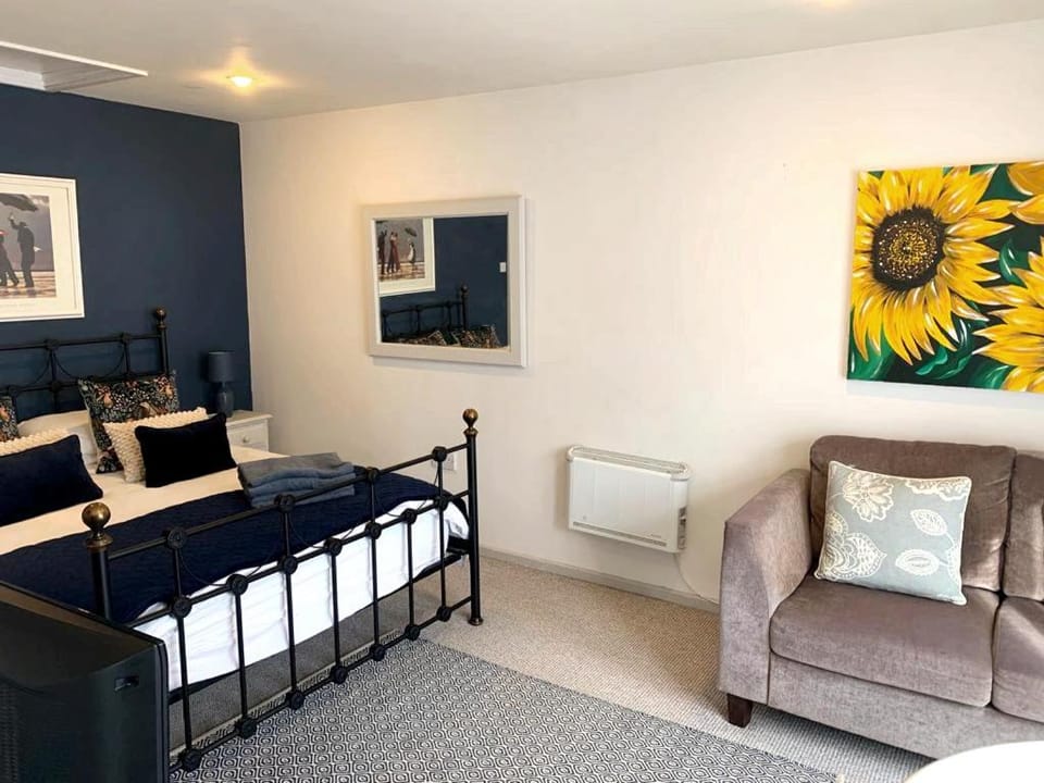 Yew Tree View Apartment in North Dorset District