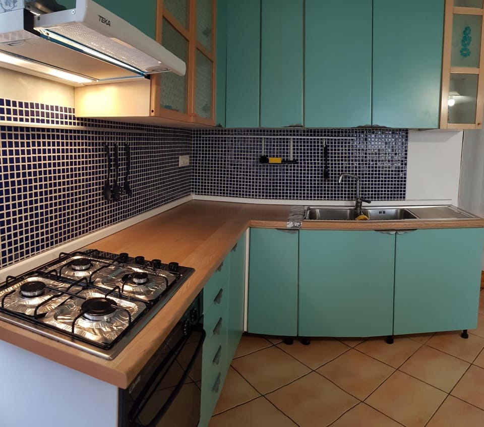 Kitchen or kitchenette, stove, kitchen