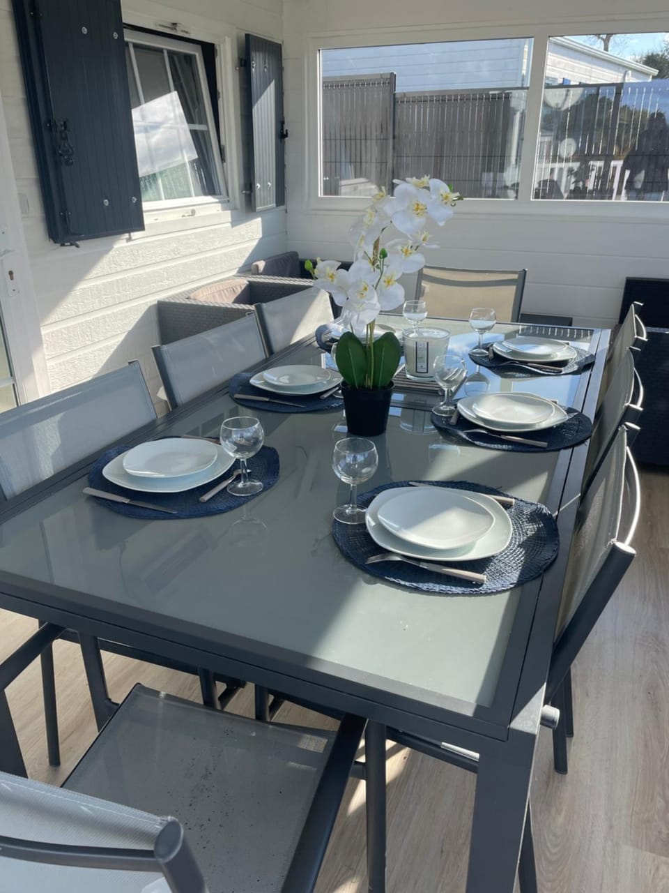 Mobil home avec piscine sur la côte de granit rose House in Trégastel