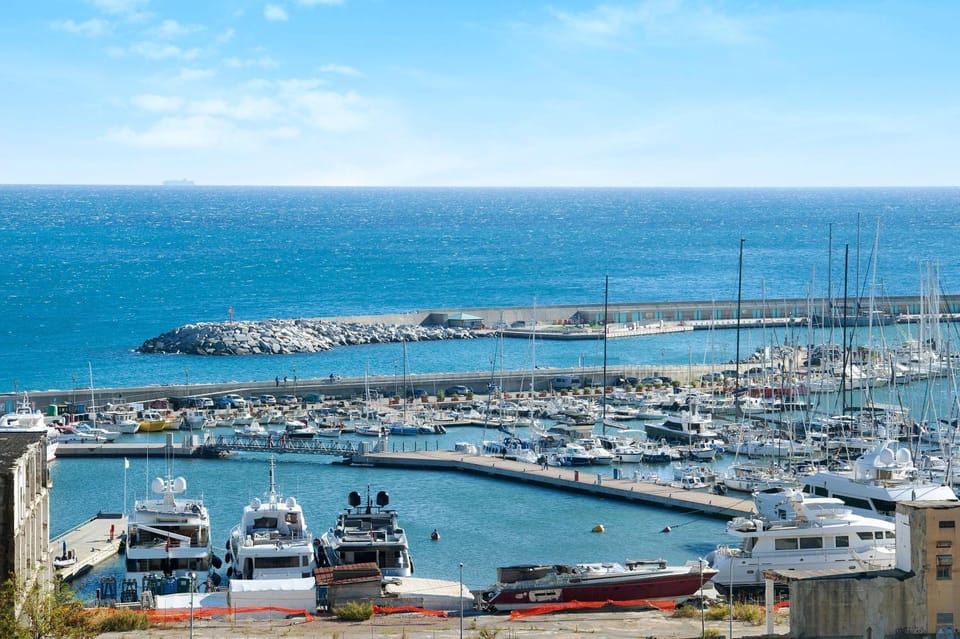 Trilocale in villa vista mare Apt 1 Apartment in Varazze