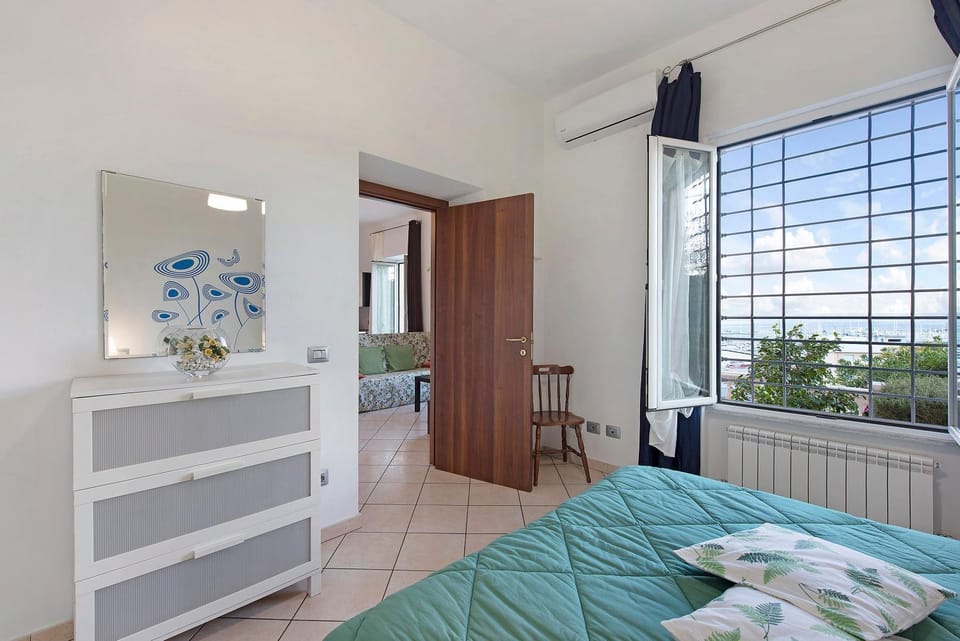 Living room, Bedroom
