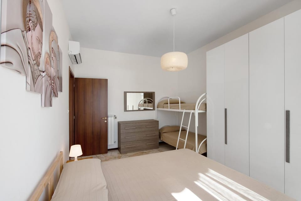 Living room, Bedroom