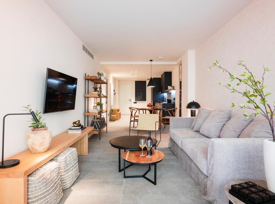 TV and multimedia, Living room, Seating area, kitchen