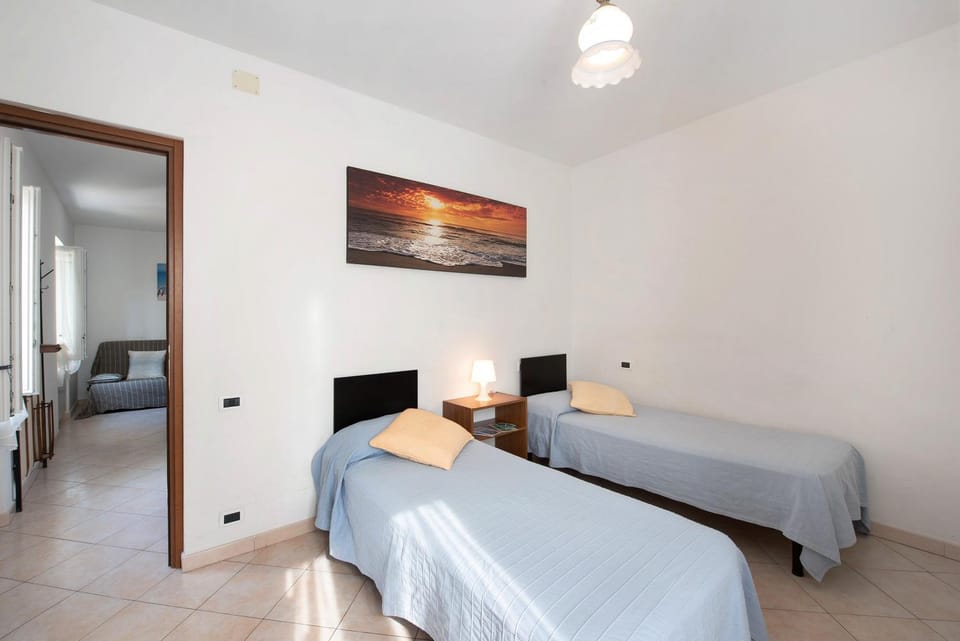 Living room, Bedroom