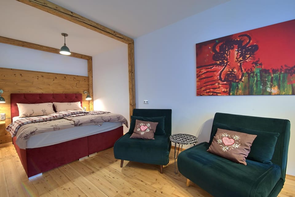 Seating area, Bedroom