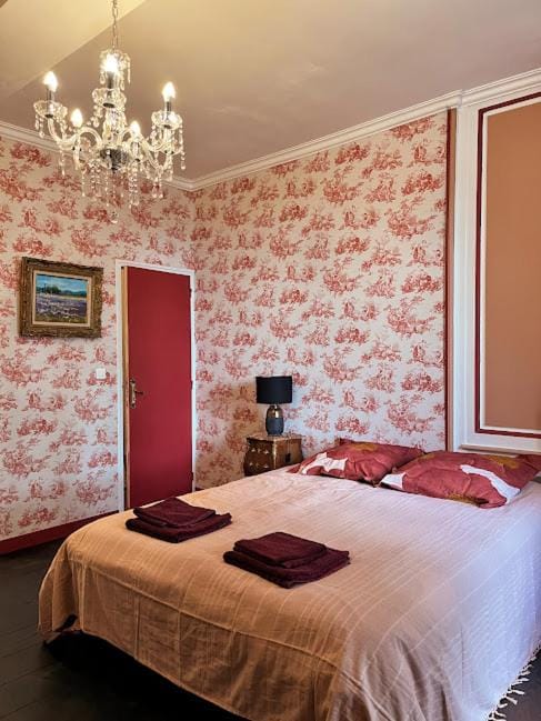 La tour cachée Bed and Breakfast in Normandy