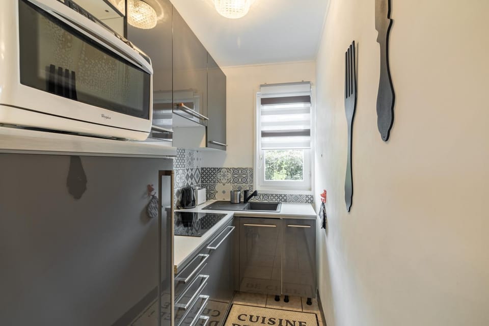 Kitchen or kitchenette, Other