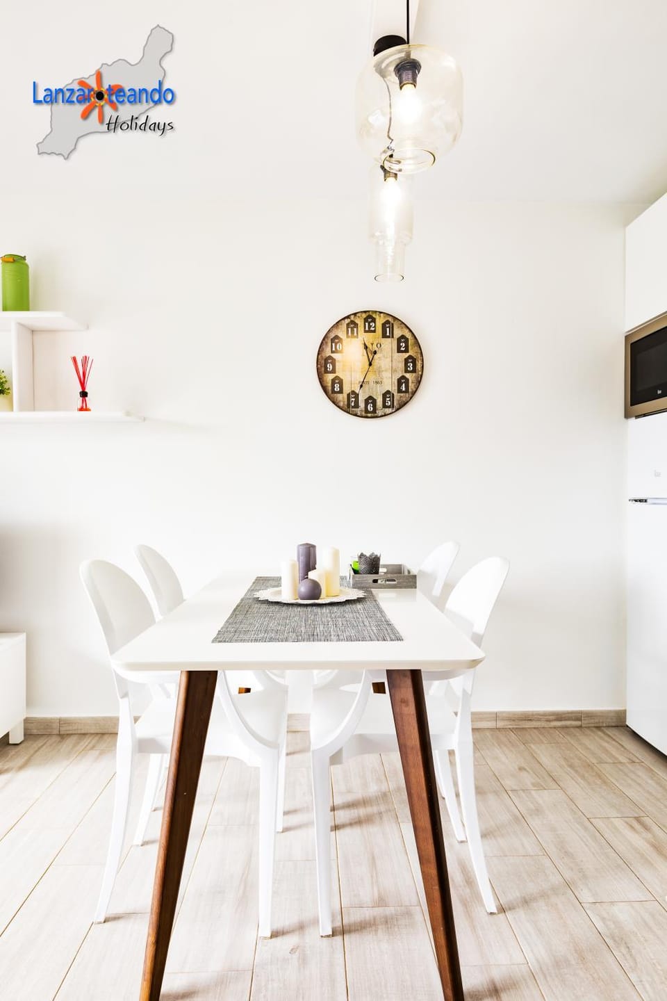 Dining area, Lunch