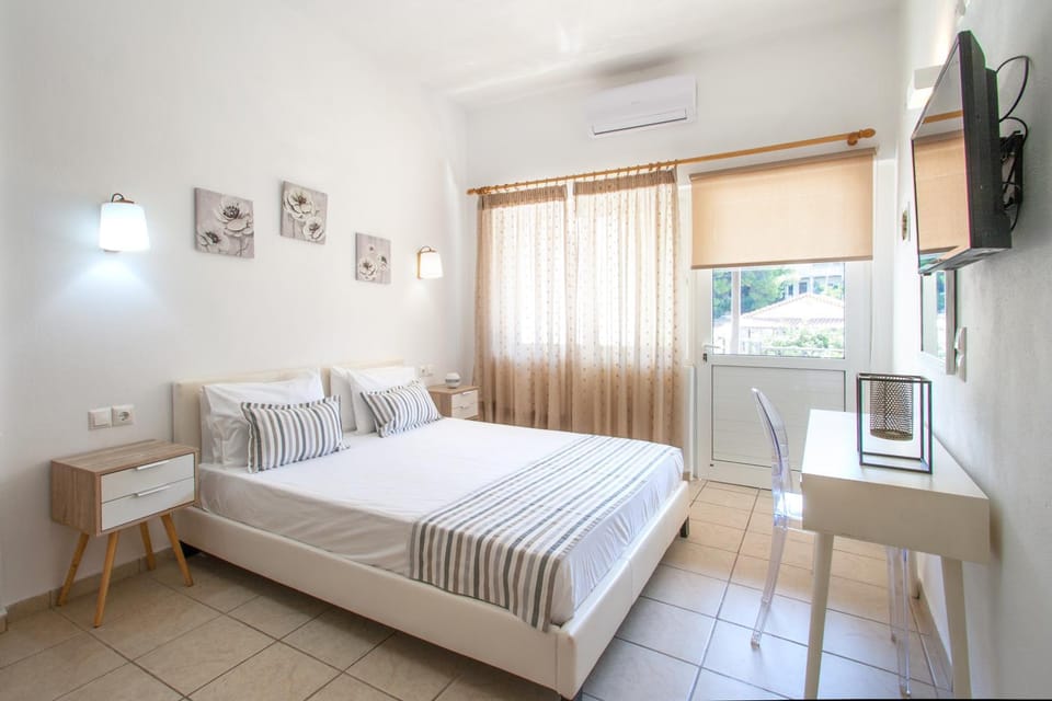 Decorative detail, Bedroom, locker, air conditioner