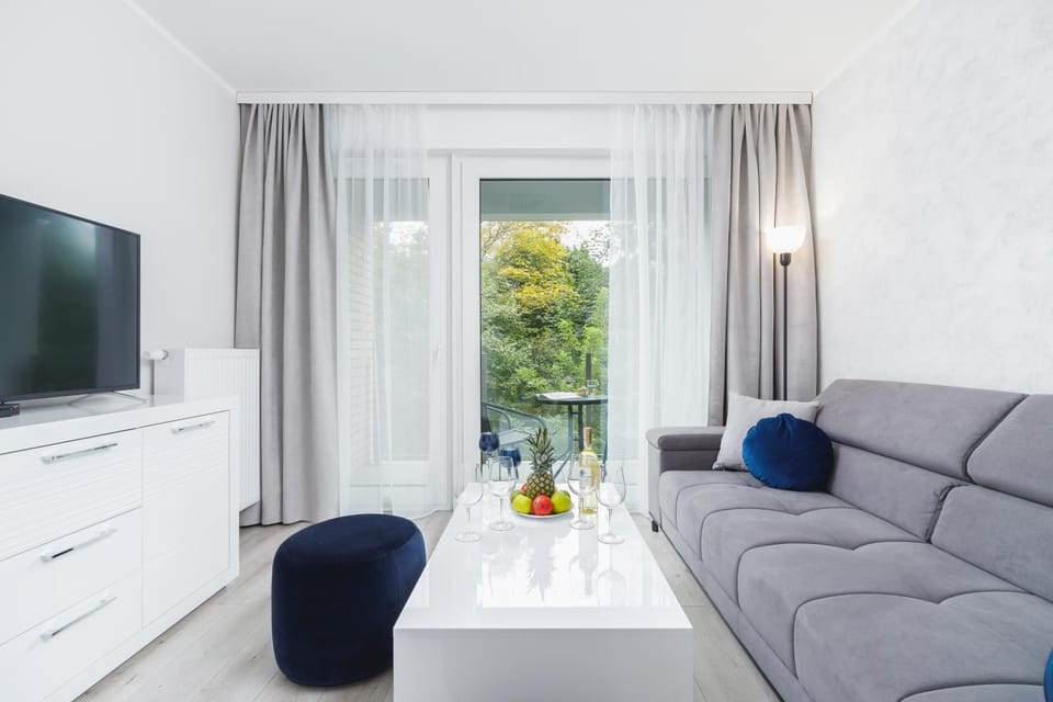 TV and multimedia, Balcony/Terrace, Living room, Seating area