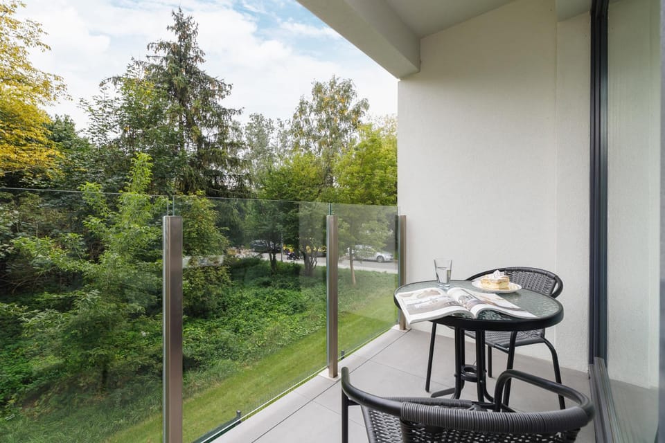 Balcony/Terrace, Garden view