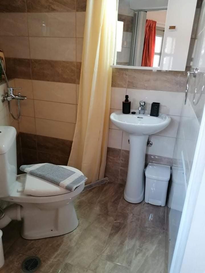 Rodomelo Cute Studio 2 Apartment in Leonidio