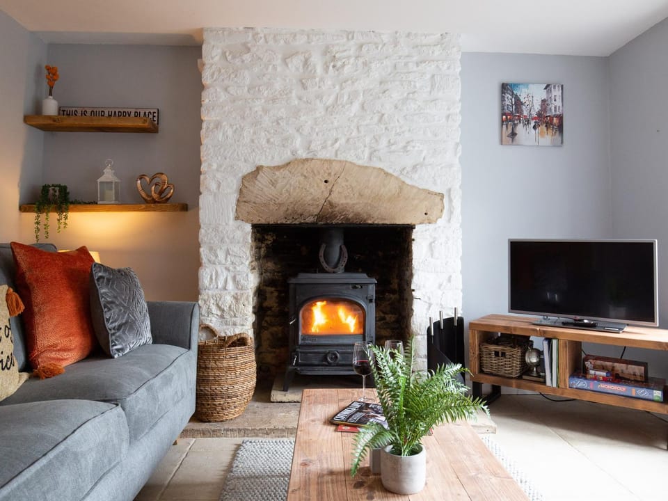 TV and multimedia, Living room, flat iron