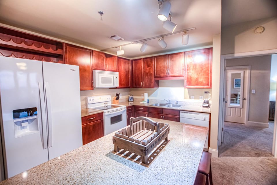 Next To The 10th Floor Pool - Laketown Wharf 1032- 2 BD Plus Bunks, 2BA, And Amazing Amenities! House in Panama City Beach