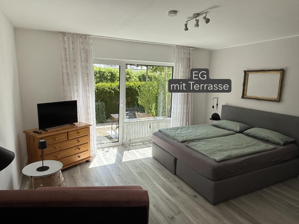 Living room, Bedroom
