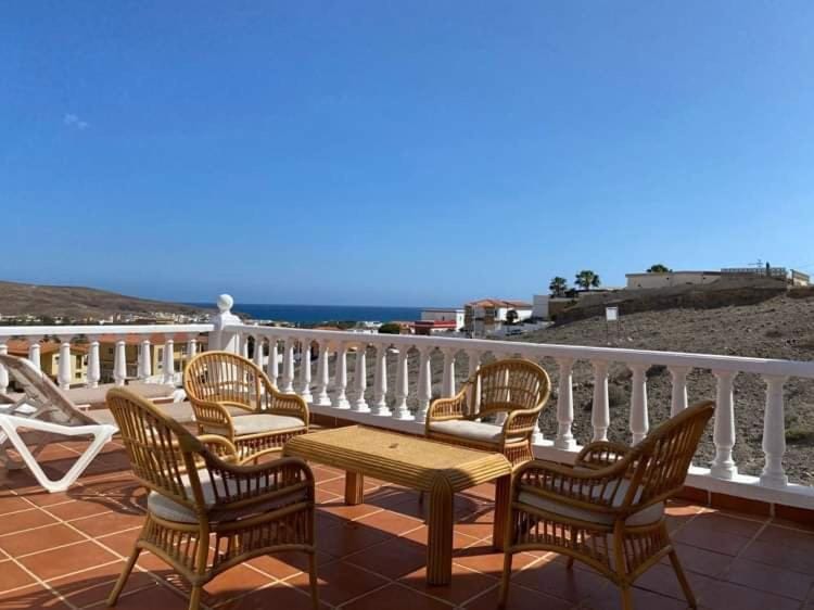 Sol y Mar Apartment in Maxorata