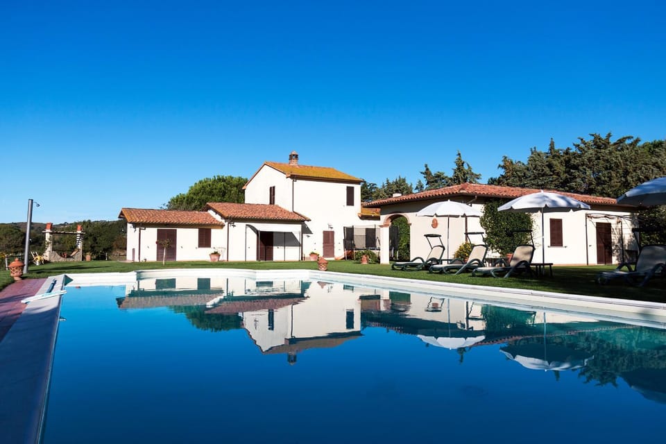 Property building, Pool view, Swimming pool, Swimming pool