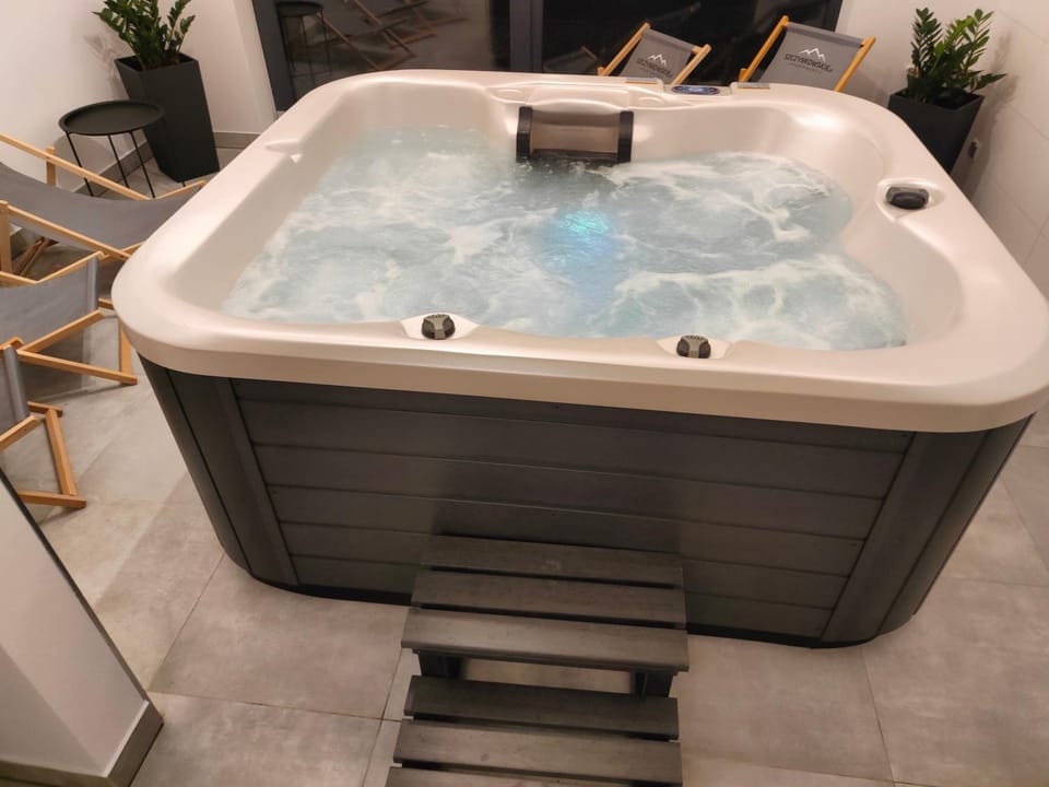 Hot Tub