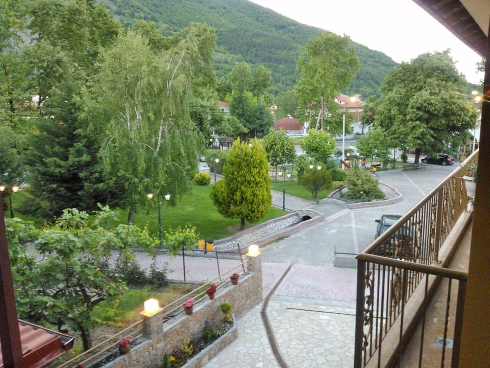 View (from property/room), Area and facilities