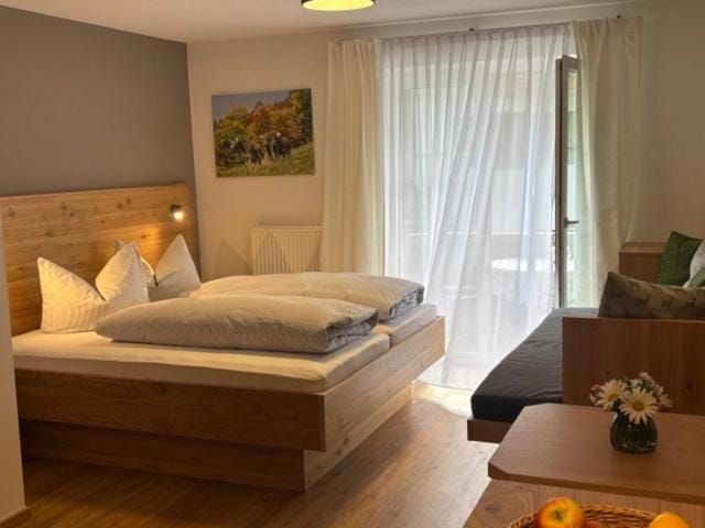 Alpenrösle Ferienwohnungen - Berge - Ruhe - Traumaussicht, 2- und 3-Raum-Wohnungen, Panoramasauna Apartment in Oberstdorf