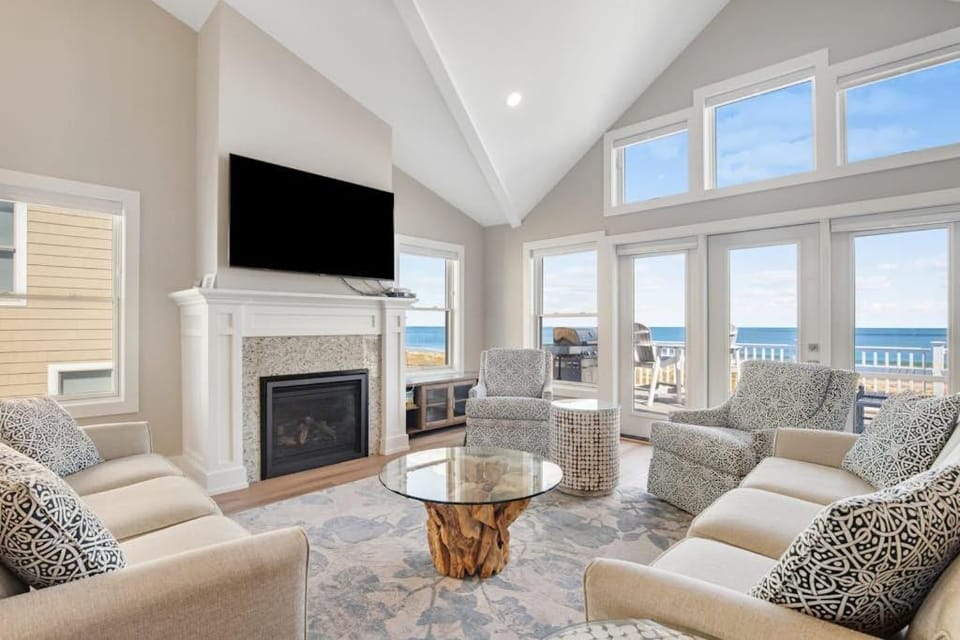 Middlesex Beach -- 30 Dune House in Middlesex Beach