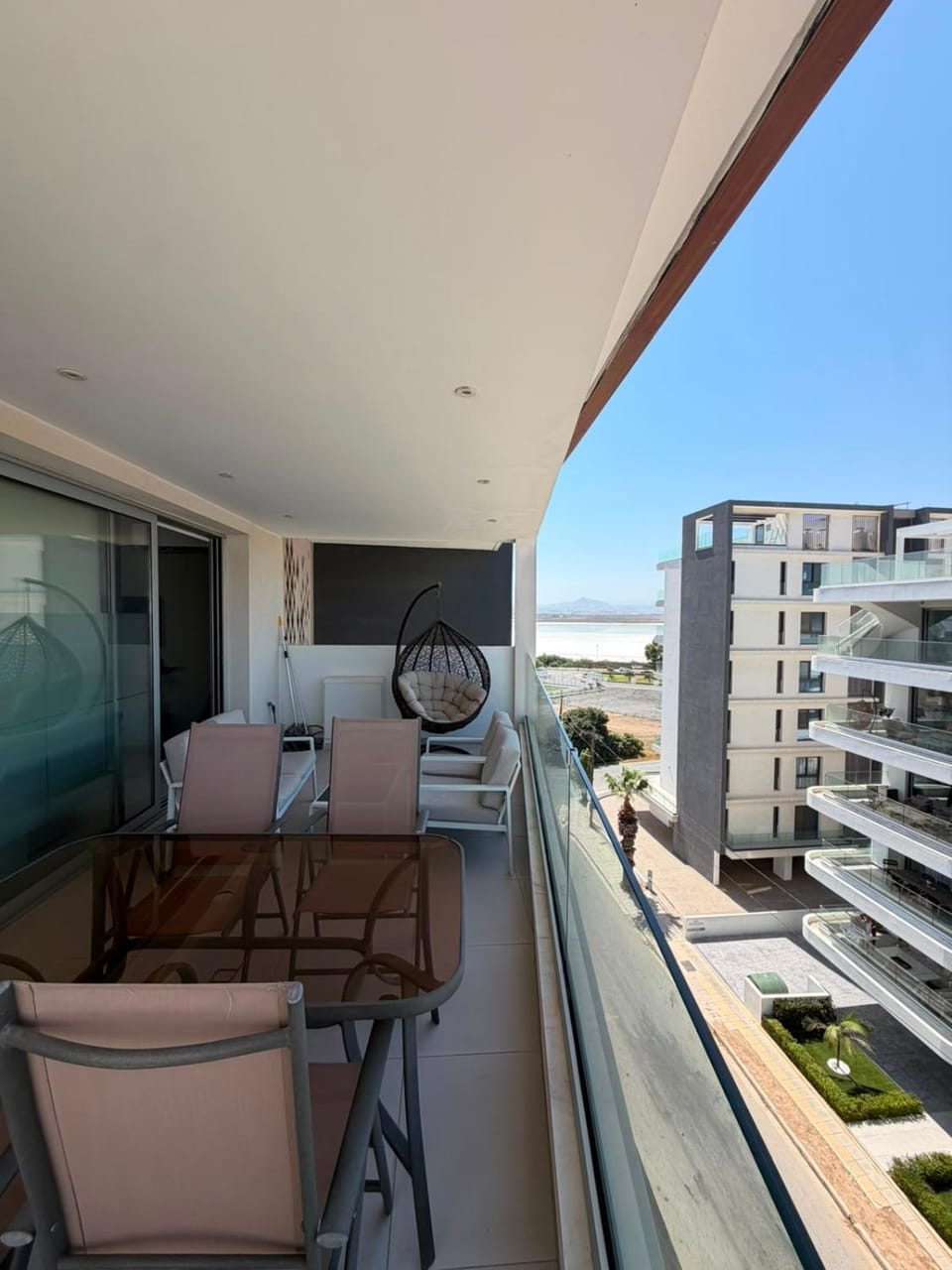 Majestic Sunset Salt Lake Views 300m from beach Apartment in Larnaca