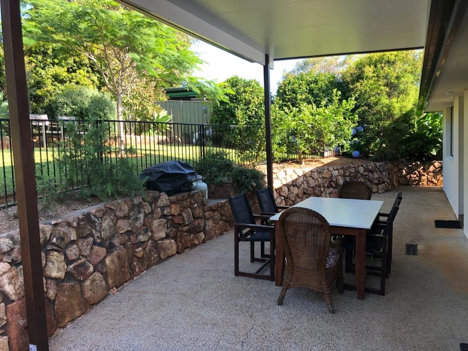 35 Calwalla Crescent, Port Macquarie House in Port Macquarie