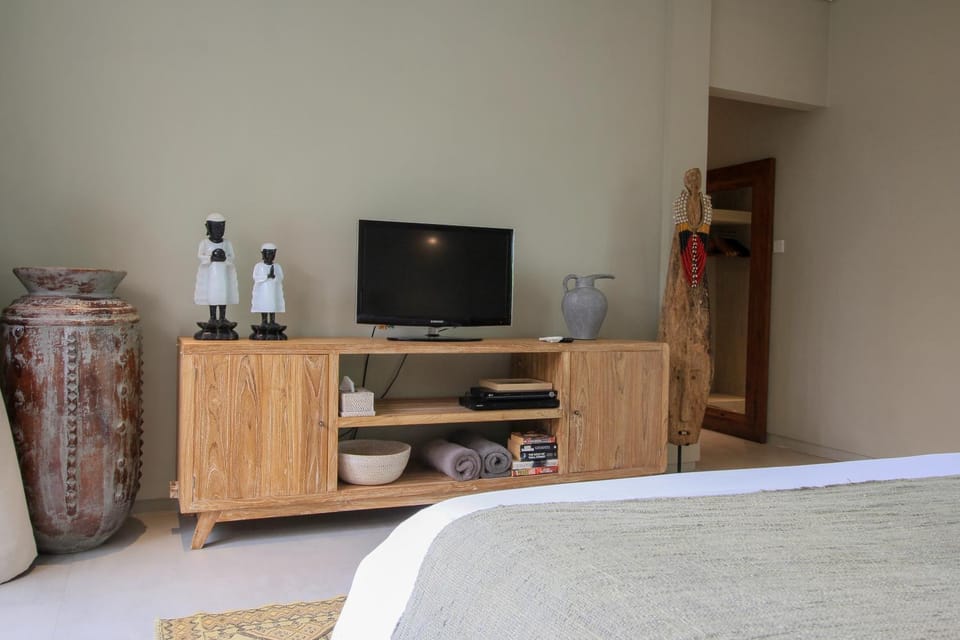 Bedroom, Area and facilities