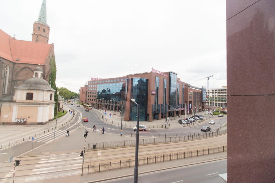 City view, Street view
