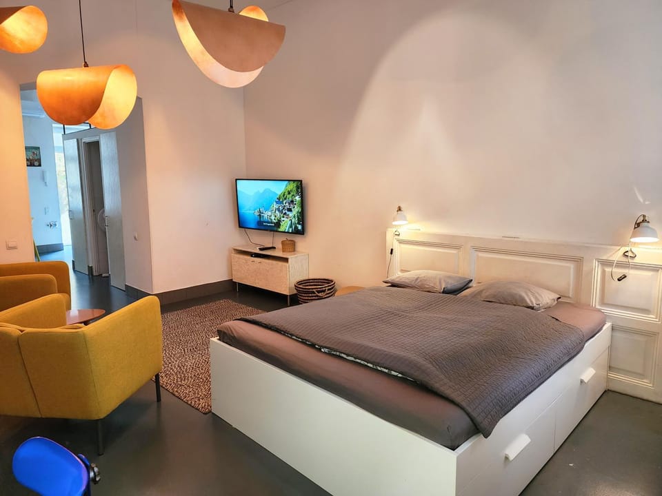 Stylish holiday Art apartment - wifi & great location Apartment in Budapest