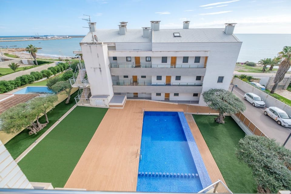 Property building, Swimming pool
