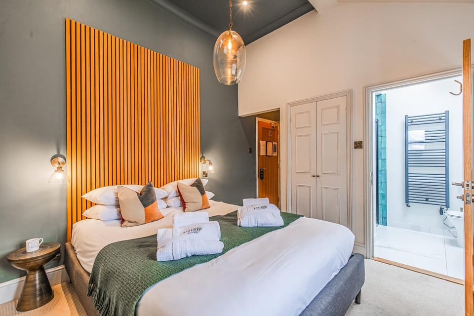 Bed, Bathroom, Bedroom