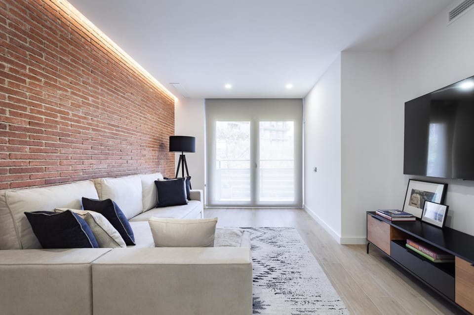 Communal lounge/ TV room, TV and multimedia, Living room, Evening entertainment