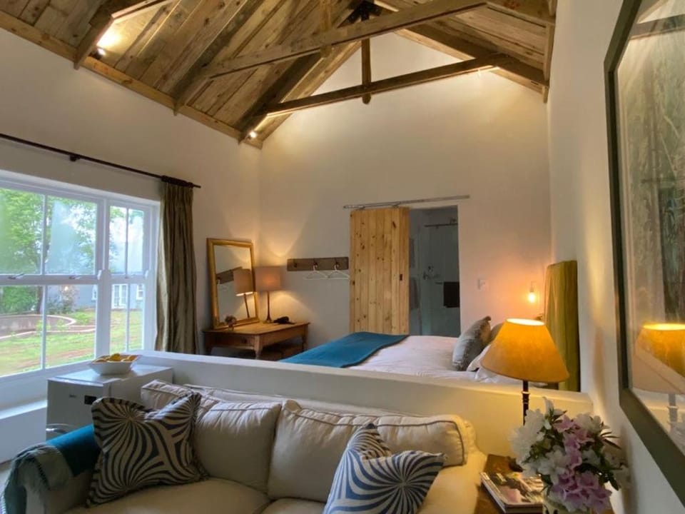 Living room, Seating area, Bedroom