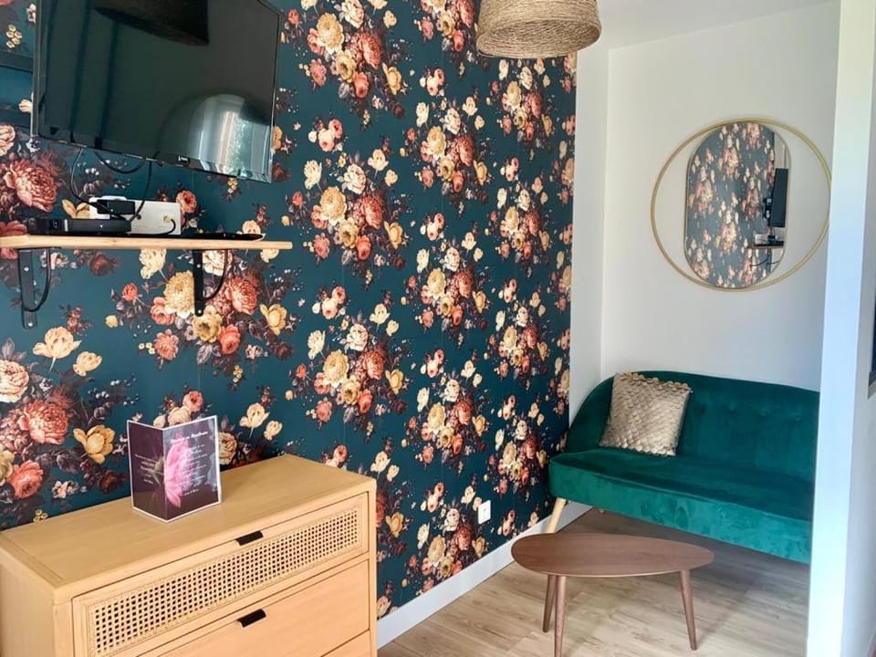 Le RoseGarden Studio au pied de la Gare de Rennes Apartment in Rennes