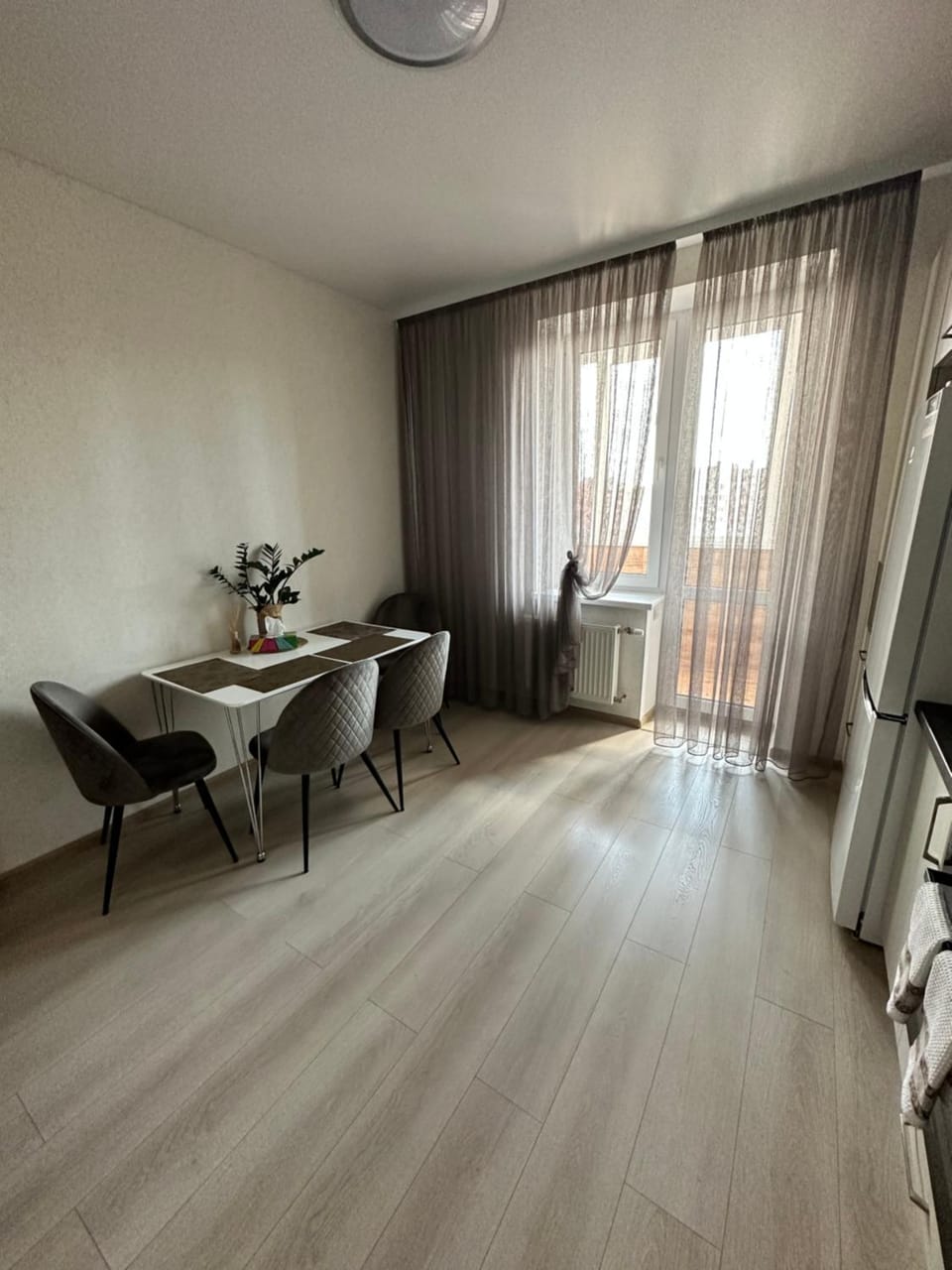 Dining area, kitchen